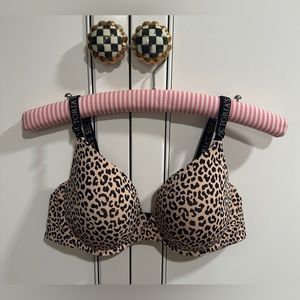 SOLD‼️  Victoria’s Secret Bra